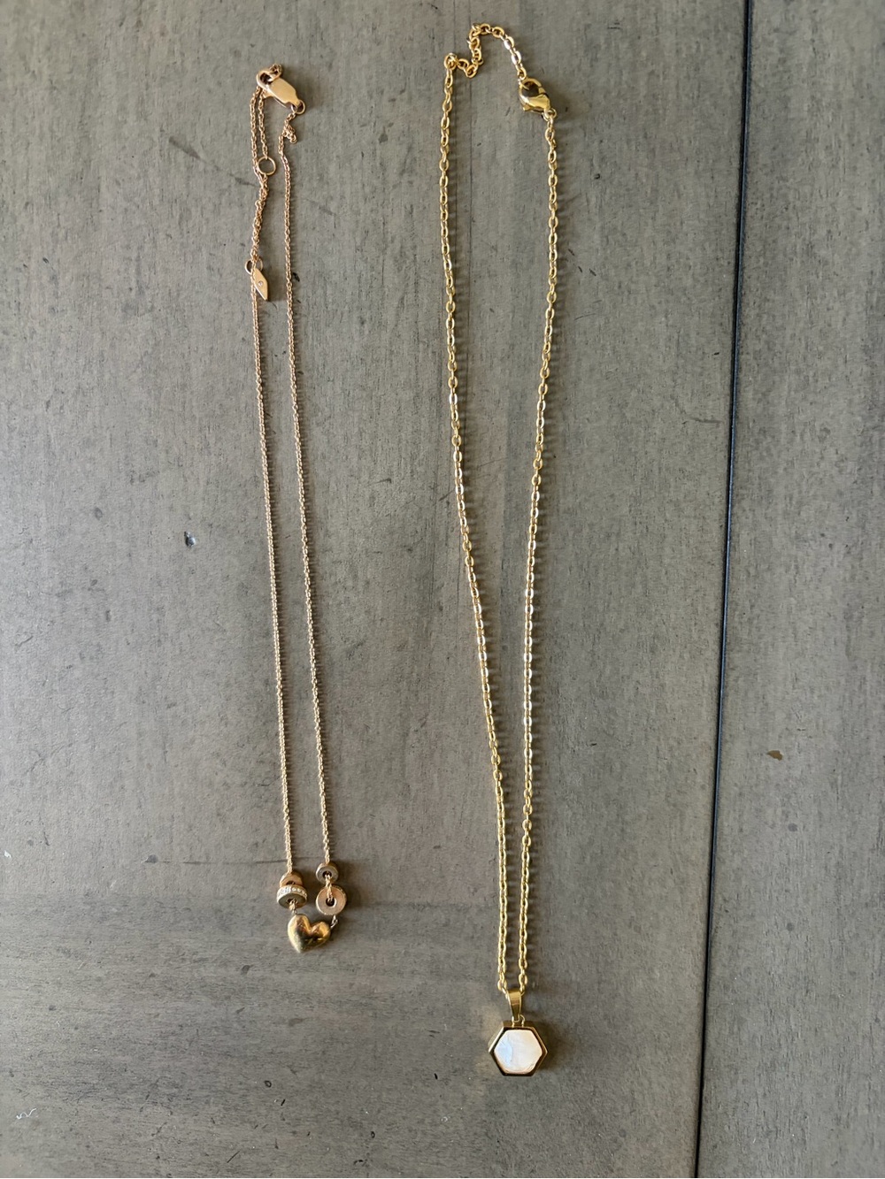 Gold-Tone Women's Necklace with Hexagonal Pendant - Gold